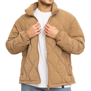 Vente en gros Veste matelassée d'hiver pour hommes Manteau matelassé à capuche en toile de haute qualité, style tendance avec bulles pour vêtements d'extérieur - Product Image 3