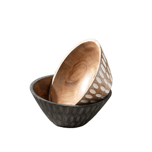 Bol de service décoratif en bois artisanal artistique avec un design sculpté et peint à la lumière foncée - Product Image 1