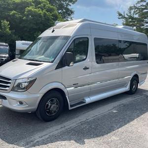 Autocaravanas Económicas, Casas Rodantes, Campers Usados 2015, ADVENTUROUS Blanco Euro 5, Campers de Lujo para 4-6 Personas para Acampar - Product Image 1