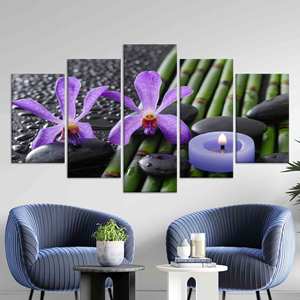 Lot de 5 toiles imprimées Mix-Gallery Wrap : Élégante bougie zen et bosquet de bambou - Product Image 1