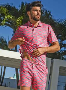 Camiseta de algodón 100% de 180 g/m² de alto gramaje para hombre, cuello simulado, corte regular, personalizable con logo, estilo urbano, transpirable, estampada. - Product Image 2