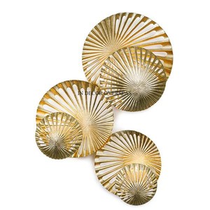 Latón Acabado antiguo Metal de primera calidad Hecho Hojas únicas Diseñador Pared Artes decorativas Suministros DE LA India al precio más bajo - Product Image 2