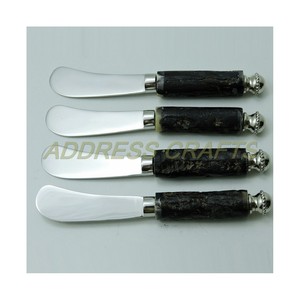 Ensemble de couteaux à beurre à fromage à lame en acier inoxydable de qualité supérieure avec manche en corne Ensemble de couteaux à fromage vintage Épandeur le plus vendu - Product Image 5