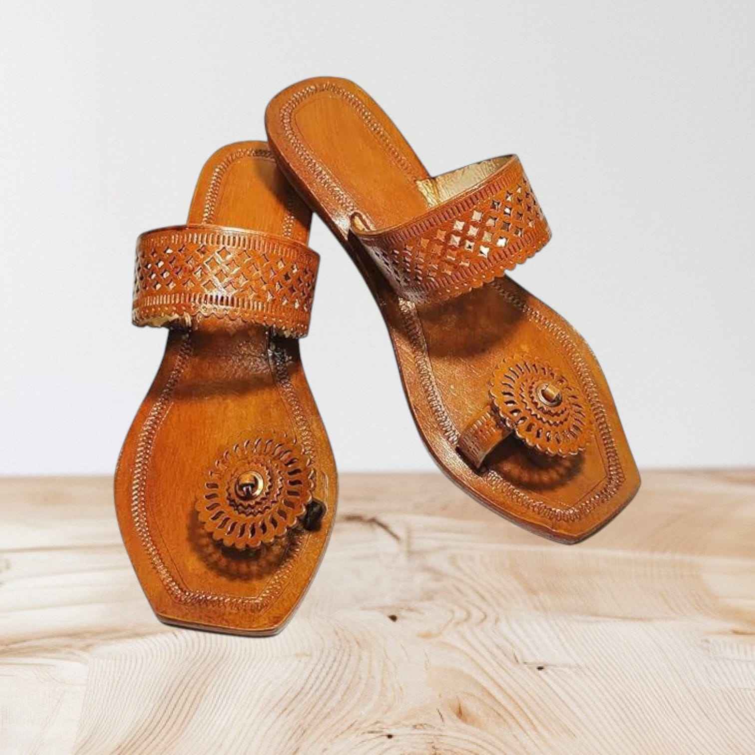 Ladies Kolhapuri Chappal Stylish Comfortable Shoes