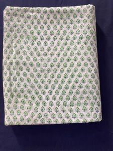 Tela de algodón India hecha a mano para vestidos de mujer tela acolchada de columpio suelto fugitivo étnico con estampado de bloque de mano de flores - Product Image 6