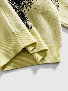 Maglione Invernale da Uomo con Collo Rotondo, Traspirante, con Motivo Jacquard Sfumato a Pixel, Viola Giallo Nero, Vestibilità Ampia, <span class=keywords><strong>Spalle</strong></span> Cadenti, Stile Streetwear - Product Image 4