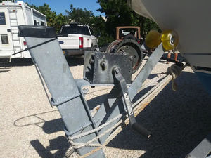 Bateaux de qualité export 1995 A-n-g-l-e-r 220 disponibles - Product Image 2