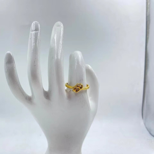 Anillo de racimo de latón elegante hecho a mano con baño de oro - Product Image 1