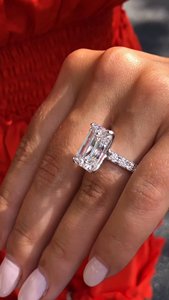 Bague de fiançailles en or massif 14k IGI Certificate Luxuous Halo and Pave Gift Ring for Women Lab Grown Radiant Cut Diamond - Product Image 4