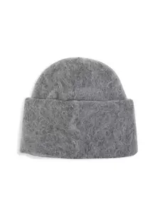 Bonnet d'hiver à logo jacquard personnalisé Bonnet en mohair haut de gamme Vêtements d'hiver Bonnet de couleur unie - Product Image 5