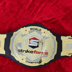 เข็มขัดแชมป์มวยปล้ำรุ่นพรีเมี่ยมออกแบบโลโก้ด้านหน้าหนังแท้หนา4มม. ออกแบบได้ตามต้องการ - Product Image 1