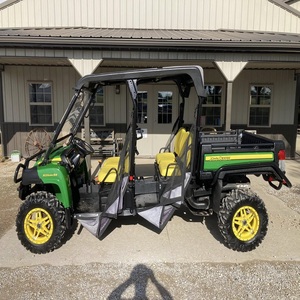 Véhicule utilitaire John Deere 825M S4 Direction assistée à moteur 2 temps Cadre solide en stock et prêt pour une livraison rapide - Product Image 1