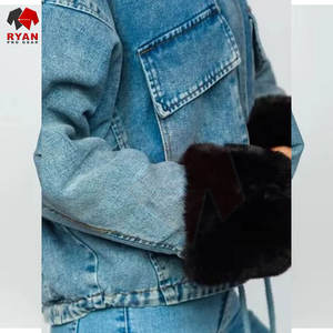 Chaqueta Vaquera Premium para Mujer, Diseñada para Uso Casual con Mezclilla de Alta Calidad y Textura Suave - Product Image 4