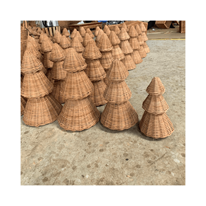 Fabricación de adornos navideños rústicos de ratán, decoraciones para árboles, decoración para el hogar de vacaciones hecha en Vietnam con forma adorable - Product Image 2