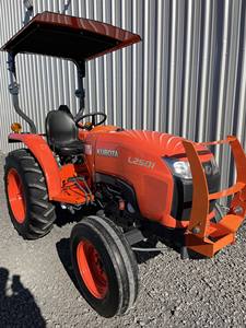 Achetez le tracteur compact Kubotas L2501 en ligne au meilleur prix, livraison rapide et bas prix garanti en stock, disponible en gros - Product Image 5