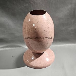 Grands vases en métal fabriqués à la main avec une finition marron texturée et une forme cylindrique, parfaits pour l'affichage décoratif à la maison et au bureau - Product Image 6