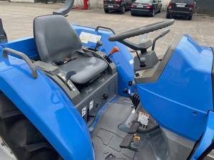 Livraison gratuite - Tracteur agricole à 4 roues motrices GEAS TG273 - 26,7 CV - 1,5 L - 3 cylindres diesel - Direction assistée - PTO et attelage 3 points - Product Image 6