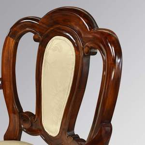 Sillón tallado Admiralty hecho de madera de caoba de alta calidad con tapicería para uso en interiores - Product Image 4