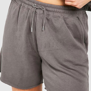 Conjunto corto de camiseta en blanco de 2 piezas de algodón 100% para mujer, conjunto cómodo de ropa de calle con logotipo bordado personalizado para mujer - Product Image 5