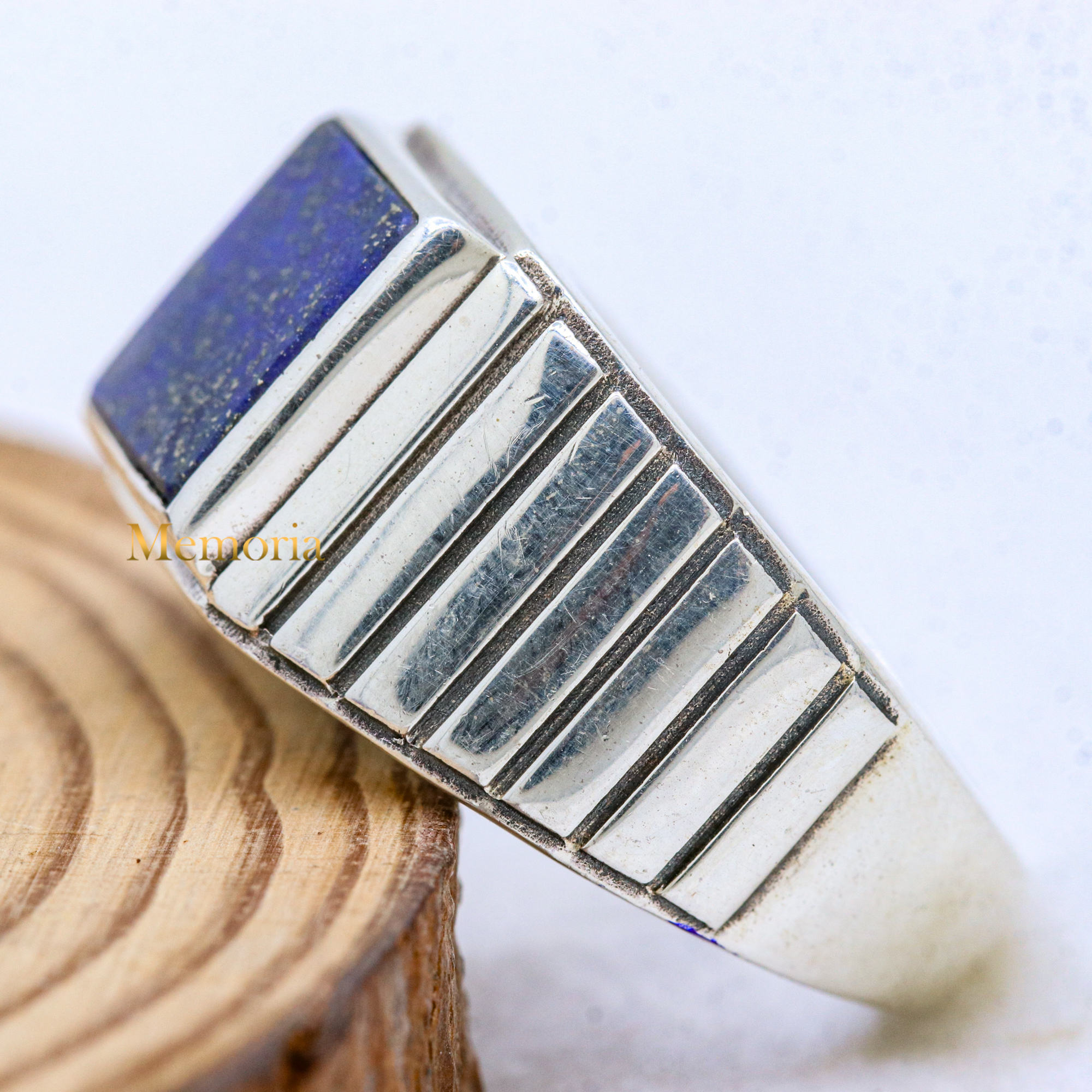 Acquista Anello In Oro Giallo Con Pietra Preziosa Ovale Piatta In