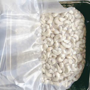 เม็ดมะม่วงหิมพานต์ราคาสมเหตุสมผล W180 W240 W320 เมล็ดถั่ว ซานติโก ขายส่งถั่วมะม่วงหิมพานต์ ส่งออกไปยังตะวันออกกลาง - Product Image 1