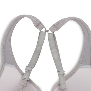 Sujetador deportivo acolchado sin aros de algodón transpirable para mujer Sujetador deportivo sostenible ecológico Diseño personalizado Hecho en fábrica - Product Image 6