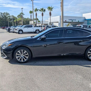 Bastante usado 2019 Lex-US ES 350 FWD - Product Image 1