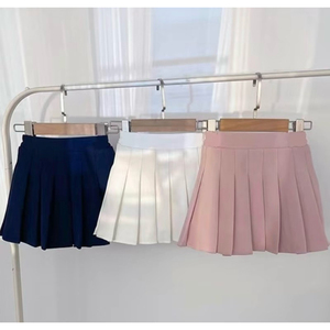 กระโปรงเทนนิสทรงเอเอวสูงจีบระบายสำหรับผู้หญิง พร้อมกางเกงขาสั้นในตัว สีพื้นเรียบ ความยาวมินิ เหมาะสำหรับชุดนักเรียน ระบายอากาศได้ดี - Product Image 6