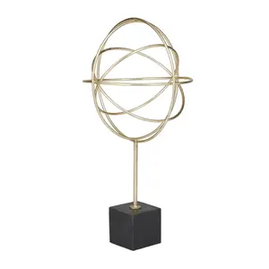 Décoration murale moderne en aluminium plaqué or abstrait représentant une école de poissons et une famille de girafes pour enfants - Product Image 1