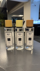 Miglior corpo nebbia per il corpo Splash con VS profumo acqua profumata <span class=keywords><strong>in</strong></span> bottiglia trasparente per il latte di frutta profumi di fiori Best seller - Product Image 1