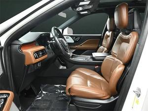 Lincoln Aviator Reserve 2021, Volante a la Izquierda, 6 Asientos - Product Image 3