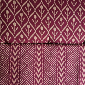 Tissu de costume en coton sérigraphié violet coton indien impression estampée à la main par la cour tissu indien - Product Image 1