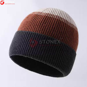 Bonnet en peluche tricoté sur mesure de haute qualité pour hommes - Utilisation à la plage et en voyage Couleurs personnalisées Service OEM Tissu commun - Product Image 6