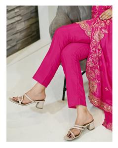 Costume de chinon avec séquence de travail brodée bohème col en V et tissé au genou pour l'été Style mignon et motif solide - Product Image 6