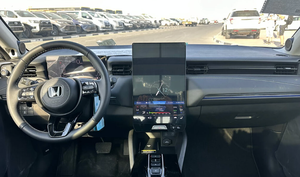 รถยนต์มือสอง Honda ENS1 FWD ไฮบริดไฟฟ้า SUV 5 ที่นั่ง สีขาว ภายในหุ้มหนังสีดำ เกียร์อัตโนมัติ พวงมาลัยขวา/ซ้าย ยาง R17 พวงมาลัยซ้าย - Product Image 2