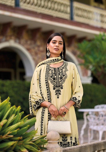 Trajes Plazo de Diseñador con Costuras Reforzadas, en Chinon con Bordado Intenso y Forro de Crepé - Product Image 4