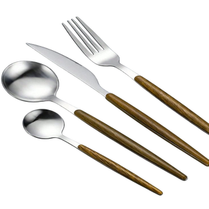 Juego de cubiertos de madera de diseño único, cuchara, cuchillo, tenedor, juego de utensilios portátil de 5 piezas disponible en forma y tamaño personalizados - Product Image 6