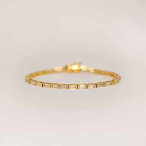 Baguette Diamond Tennis Pulsera Minimalista Apilable 925 Pulsera de plata esterlina Regalo de aniversario romántico para esposa - Product Image 5