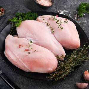 Pechuga de Pollo Congelada de Primera Calidad Certificada, Grado A, Proceso BQF, Paquete a Granel de 25 kg, Procedente de Brasil, Precio Económico en Venta - Product Image 1