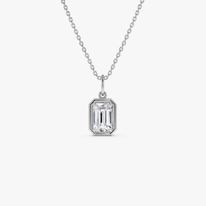 Glamuroso Collar con Colgante de Diamante Cultivado en Laboratorio con Corte Esmeralda de 1.00 Ct E-F VS, Cadena de Oro de 14K, Ideal para Regalo de Aniversario o para Novias - Product Image 2