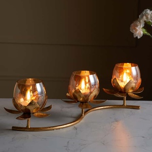 Candelabro Decorativo Navideño Elegante de Aluminio Hecho a Mano con Diseño de Pavo Real, con Tamaño y Logotipo Personalizables - Product Image 6