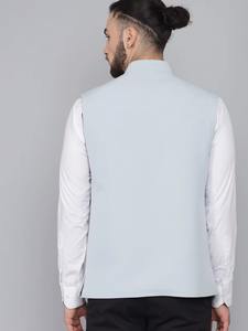 เสื้อกั๊กสีฟ้าคลาสสิกจากผู้ส่งออกอินเดีย สำหรับชุดแต่งงาน ชุดยูนิฟอร์มองค์กร และการค้าปลีกแฟชั่น มีจำหน่ายในราคาที่ดีที่สุด - Product Image 4