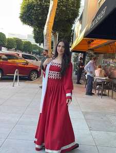 Robes de mariée afghane pour événements de mariage Robes de soirée occidentales avec travail antique afghan comme le travail de broderie de cou et Charma - Product Image 5