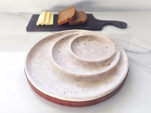 Plateau décoratif multi-niveaux en pierre de travertin artisanal avec finition naturelle pour un style de maison moderne et une présentation élégante - Product Image 6