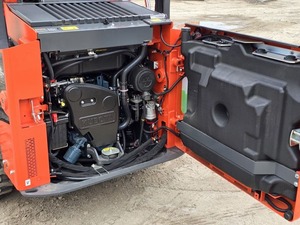 Minicargadora Kubota SSV65, Cargadora de Ruedas Diésel de Alto Momento de Carga, Equipo de Construcción Compacto con Cucharón - Product Image 6