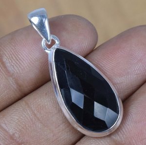 Pendentif en onyx noir, forme poire, argent sterling, bijoux en pierres précieuses faits à la main, cadeau élégant pour femmes - Product Image 4