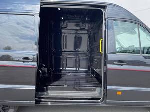 NUOVO MAN TGE 2026 3,200 L3H3 Box Power-(205 CV) 6 cilindri Diesel 4X4 RWD Trasmissione Automatica Guida a Sinistra - Product Image 5
