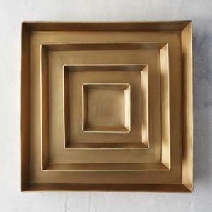 Plateau de service en métal gravé à la main vintage adapté aux temples domestiques, aux événements festifs et aux fonctions religieuses - Product Image 3