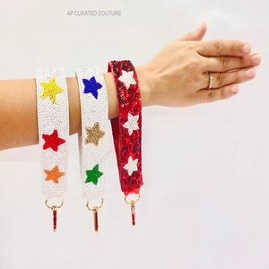 Porte-clés élégant multicolore personnalisé Porte-clés perlé personnalisé Porte-monnaie indien embelli à la main Sac transparent Porte-clés - Product Image 6