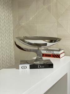 แท่นวางเค้กและขนมอบตั้งโต๊ะคุณภาพสูงสีเงินสแตนเลสขัดเงาทำด้วยมือ - Product Image 4